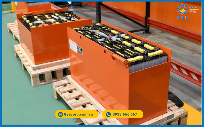 Voi-ket-cau-gom-nhieu-cell-roi-noi-ghep-voi-nhau,-vi-the-ac-quy-xe-nang-GS-Yuasa-co-loi-the-trong-viec-dap-ung-cac-nhu-cau-dien-ap-khac-nhau