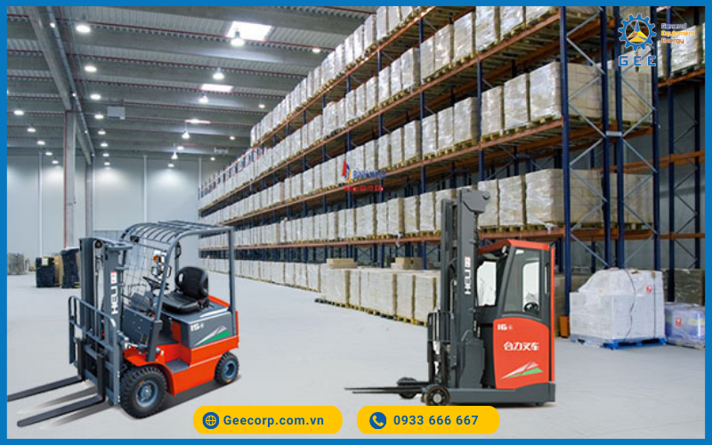 Xe nâng điện 2.5 tấn Trung Quốc ngày càng được ưa chuộng