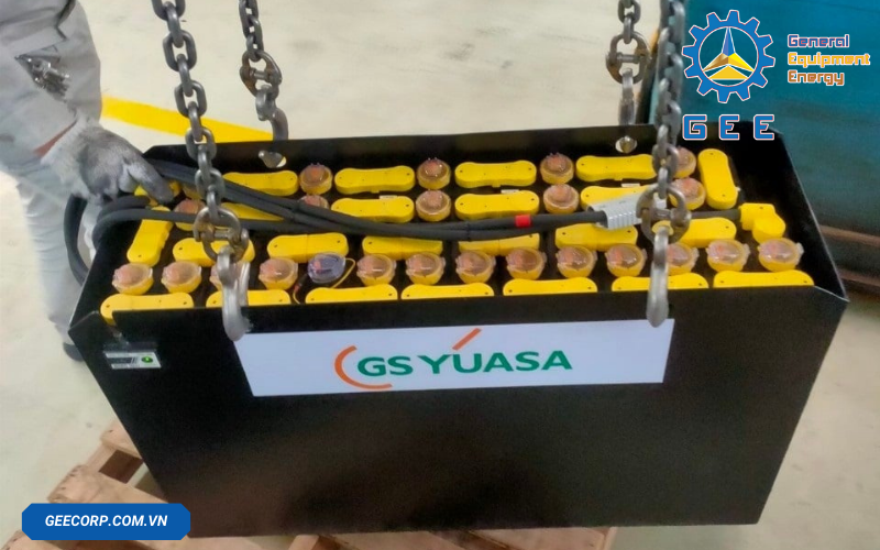 bao-duong-ac-quy-xe-nang-dien-6