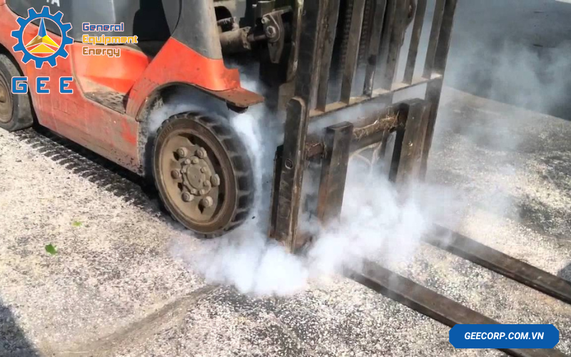 chan-doan-hu-hong-dong-co-qua-mau-khoi-xe-nang-dau-diesel-2