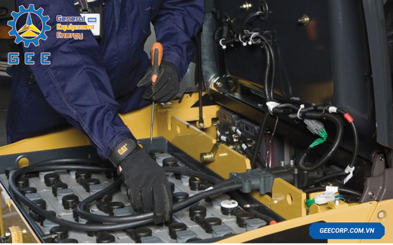 huong-dan-bao-tri-bao-duong-xe-nang-dinh-ky-3