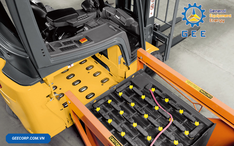 mua-ac-quy-xe-nang-dien-o-dau-uy-tin-va-chat-luong-2