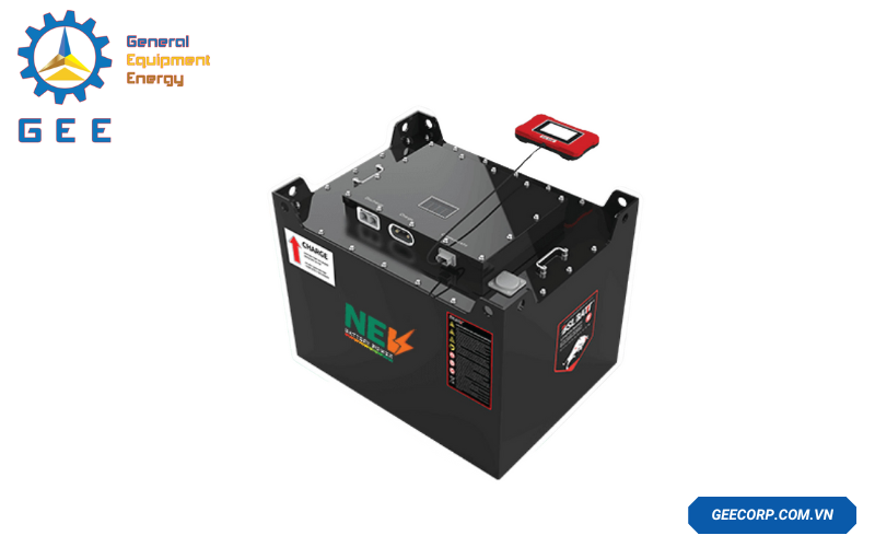 so-sanh-chi-phi-giua-xe-nang-dien-su-dung-ac-quy-axit-chi-va-lithium-ion-2