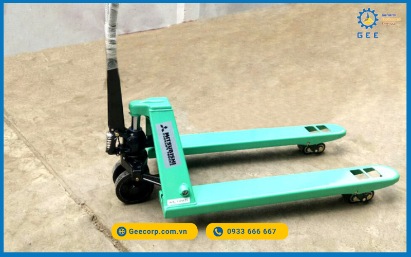 Xe-nang-tay-5-tan-Mitsubishi-BF50