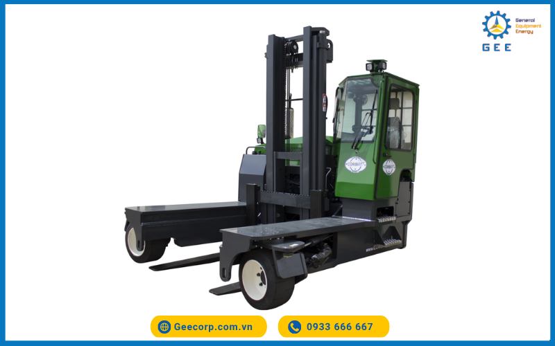 Xe nâng dầu Combilift C10000 10 tấn với khả năng di chuyển ngang độc đáo, giải pháp linh hoạt cho kho không gian hẹp.