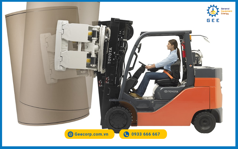 Toyota-Paper-Roll-Clamp-Forklifts