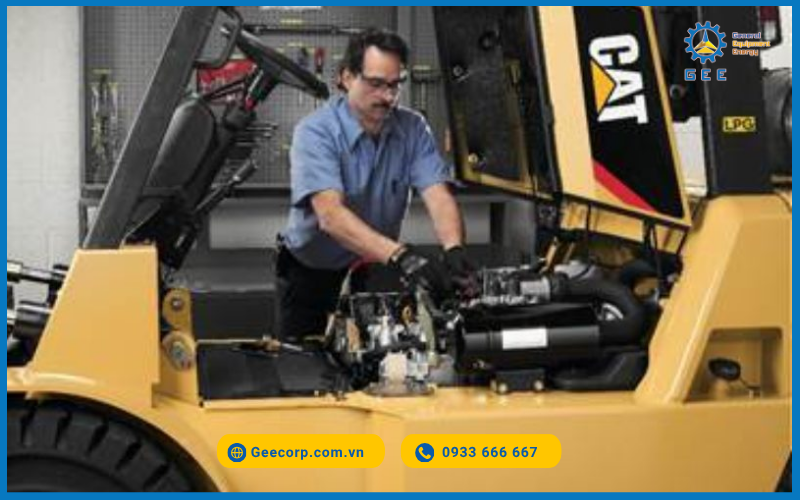 Bảo dưỡng xe nâng CAT.