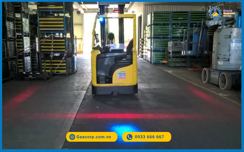 Cảnh báo khi đi lùi