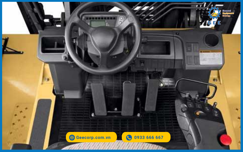 công tắc an toàn Dead Man trên xe nâng điện Reach Truck.