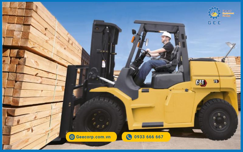 Xe nâng dầu CAT.