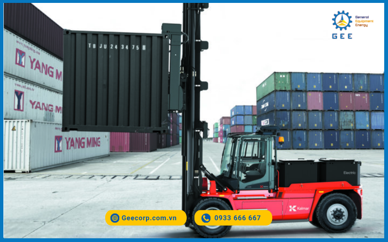 Xe nâng Kalmar.