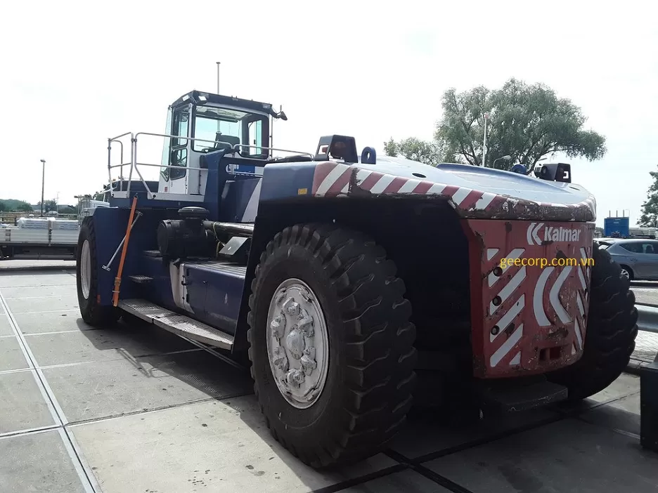 Thuê Xe Cắt Kéo Khu Công Nghiệp Láng Trâm Bạc Liêu