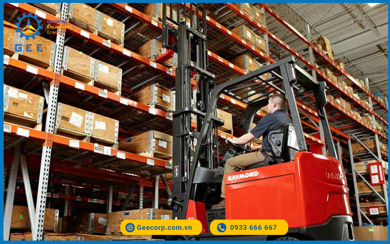 Xe nâng điện ngồi lái phù hợp với ắc quy xe nâng Rocket 48V-460Ah 