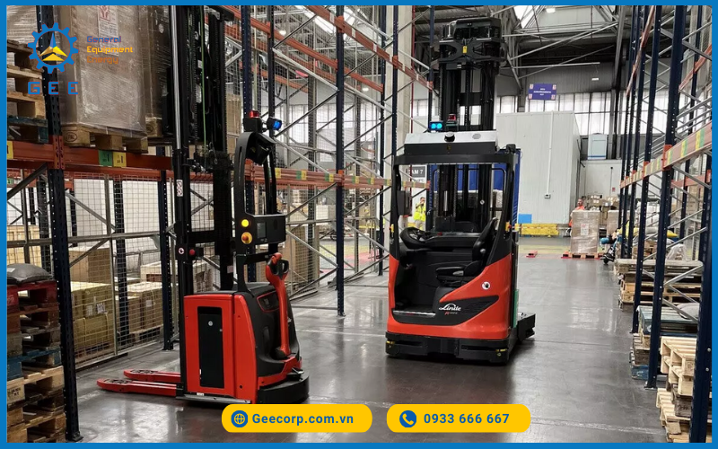 Pallet truck điện.