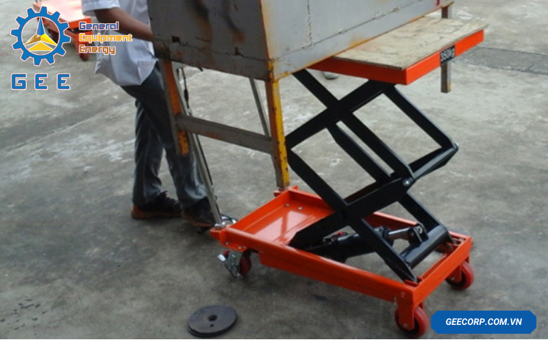 Xe Nâng Bàn 300 - 500 - 800 Kg