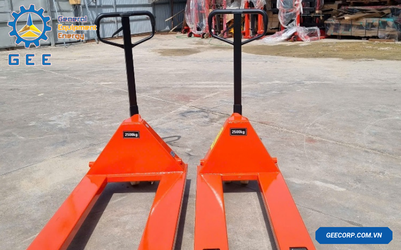 Xe Nâng Tay Càng rộng 685 mm