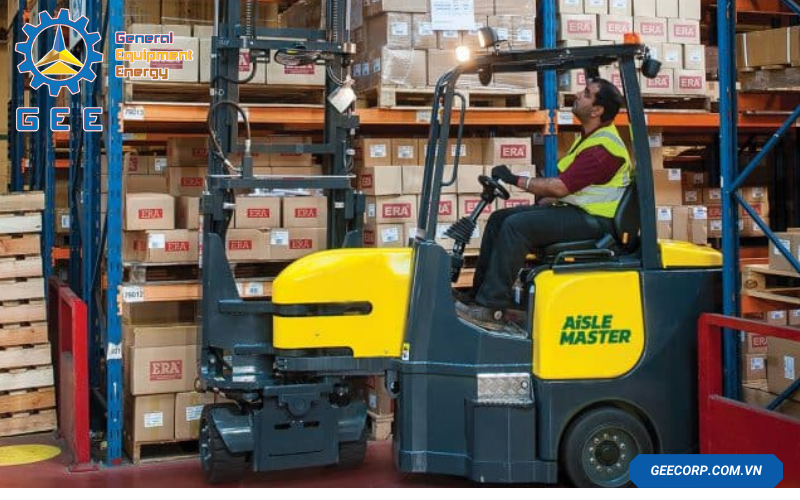 Xe nâng VNA Combilift 3 chiều