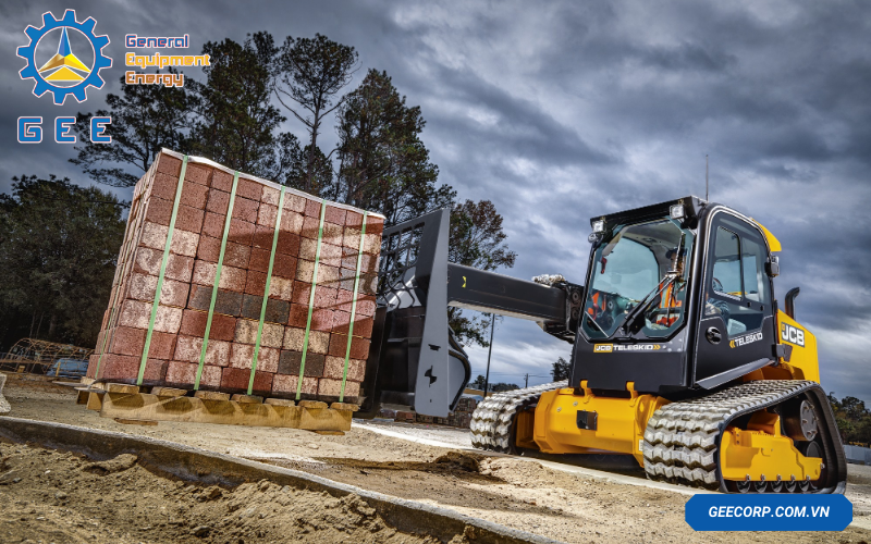 XE XÚC TRƯỢT SKID STEER JCB