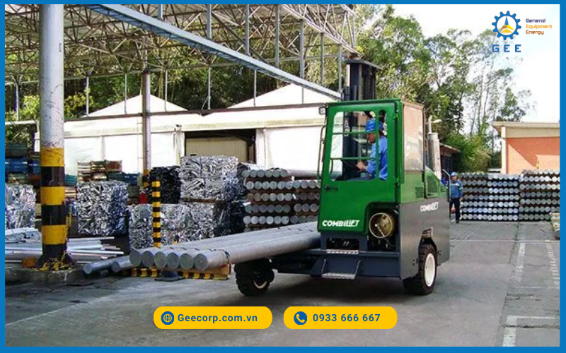 Xe nâng dầu Combilift C12000H C-series, thiết kế đối trọng bên.