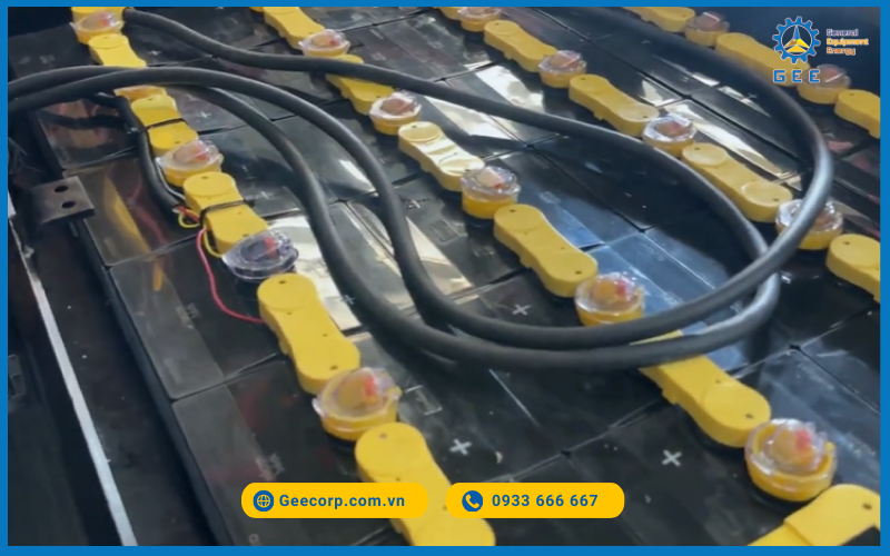  Hình ảnh thực tế Ắc quy xe nâng GS Yuasa 48V-500Ah