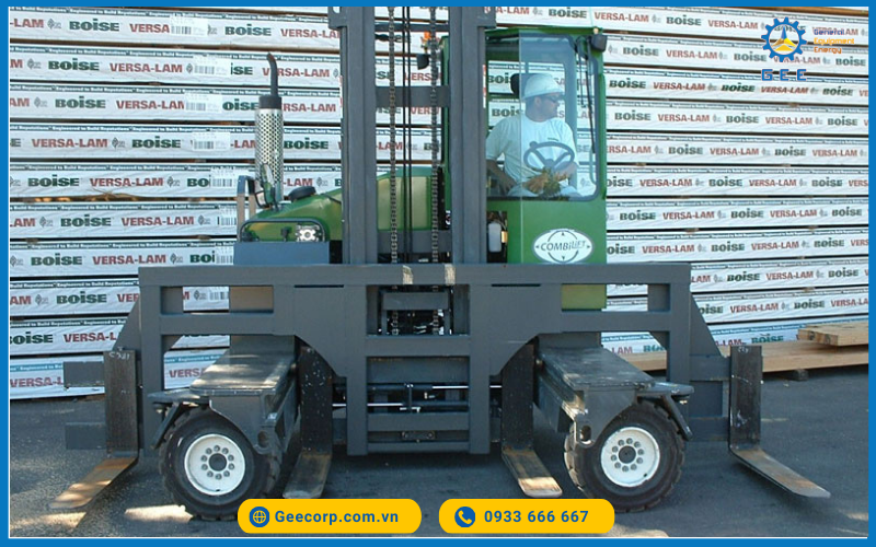 H&igrave;nh ảnh thực tế của xe n&acirc;ng dầu Combilift C5000XL - C5500XL (5 - 5.5 tấn) C - series