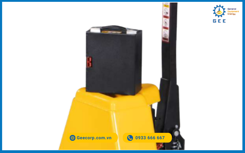 Xe nâng tay điện Lithium STAXX (1.5 - 2 Tấn)