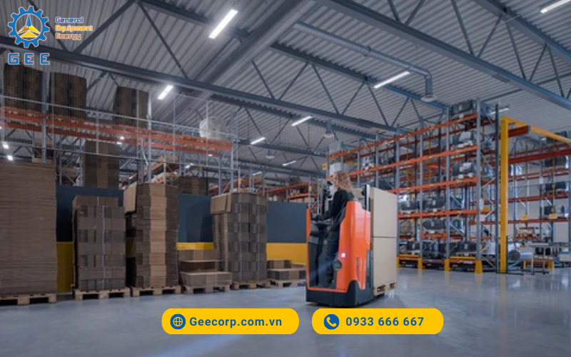 Xe nâng tay điện đứng lái Toyota Levio (2 tấn)