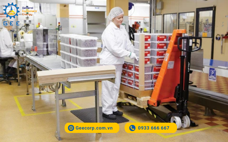 Xe nâng tay kết hợp bàn nâng Toyota (0.8 - 1 tấn)