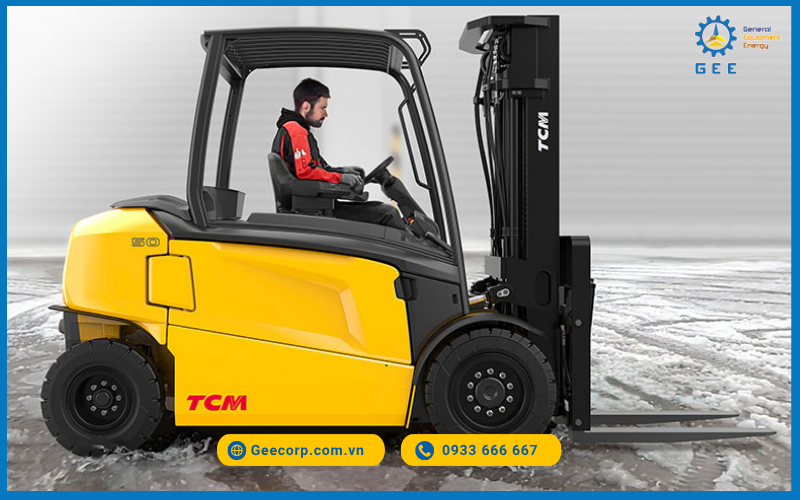 Bơm thủy lực siêu êm & truyền động yên tĩnh giúp giảm căng thẳng và mệt mỏi cho người vận hành, đồng thời hạn chế ô nhiễm tiếng ồn.