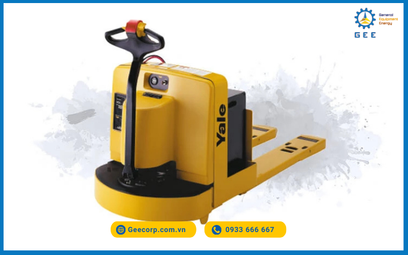 Xe nâng điện Yale MPW060E-080E là dòng pallet truck mạnh mẽ, cơ động và thân thiện với người vận hành, được thiết kế để nâng hạ hàng hóa nặng từ 2.7 đến 3.6 tấn.