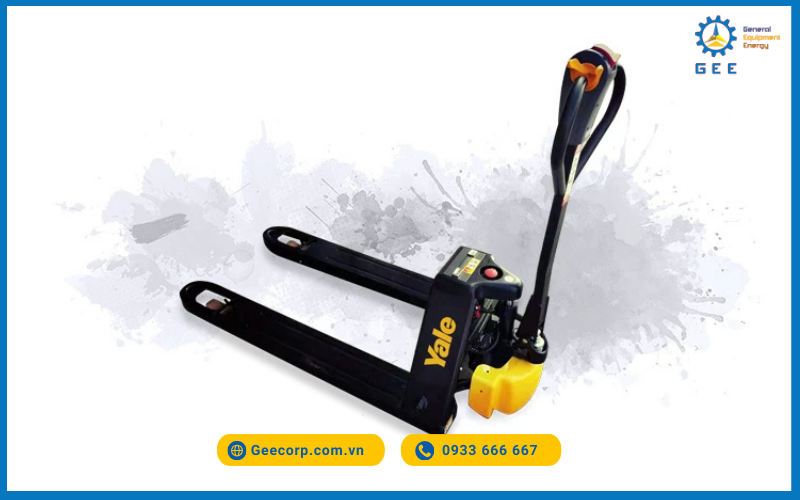 Bộ điều khiển cánh bướm nhạy bén cho khả năng kiểm soát hướng đi, tốc độ và phanh mượt mà.