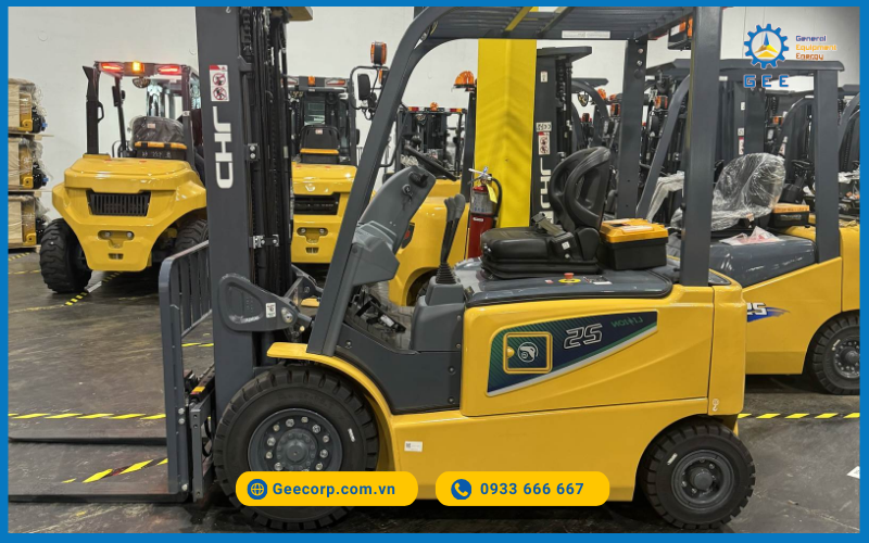 Xe nâng CHL