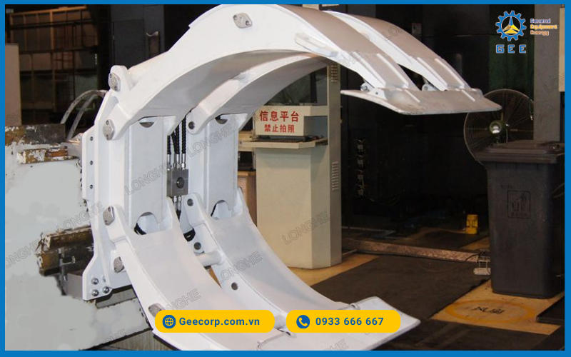 Càng kẹp cuộn giấy LONGHE.