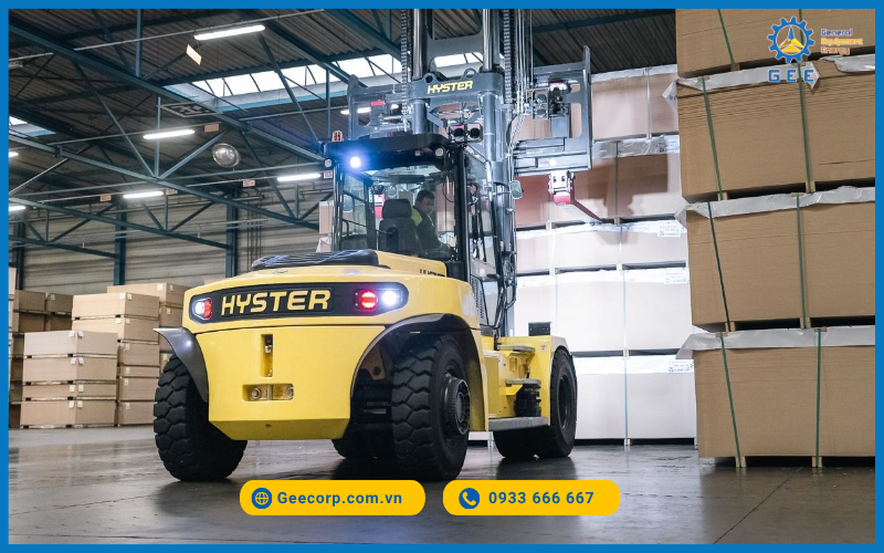 Xe nâng điện Hyster.