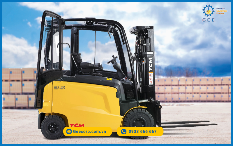 Xe nâng TCM.