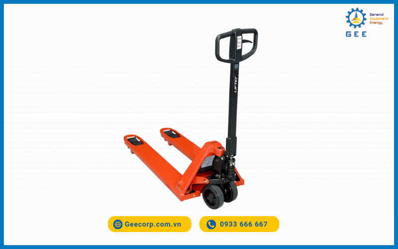 Xe nâng tay Toyota.