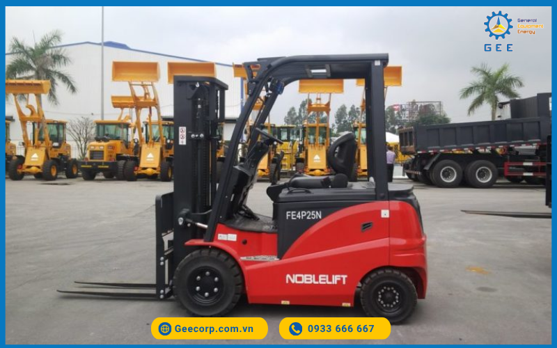 Xe nâng dầu 2.5 tấn Noblelift