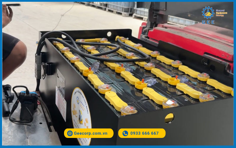 Bình ắc quy GS Yuasa 48V - 435Ah.